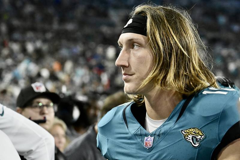 La tentative de Trevor Lawrence de battre Patrick Mahomes échoue